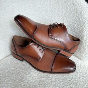 GUESS Mens Oxford Cognac Loafer Dress Shoes